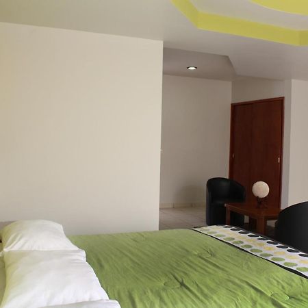 Hotel Real De Cortes Los Reyes  Екстер'єр фото