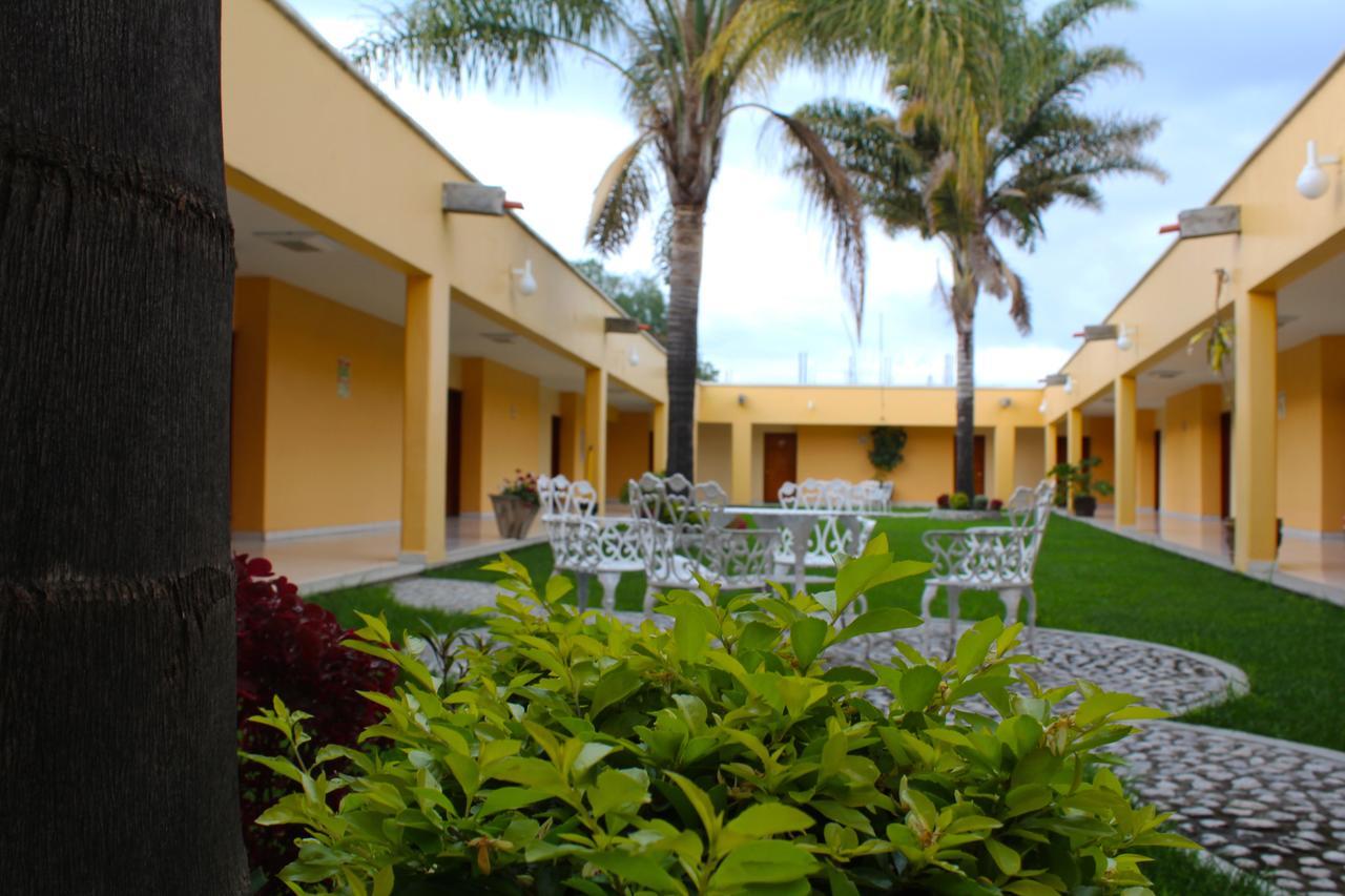 Hotel Real De Cortes Los Reyes  Екстер'єр фото