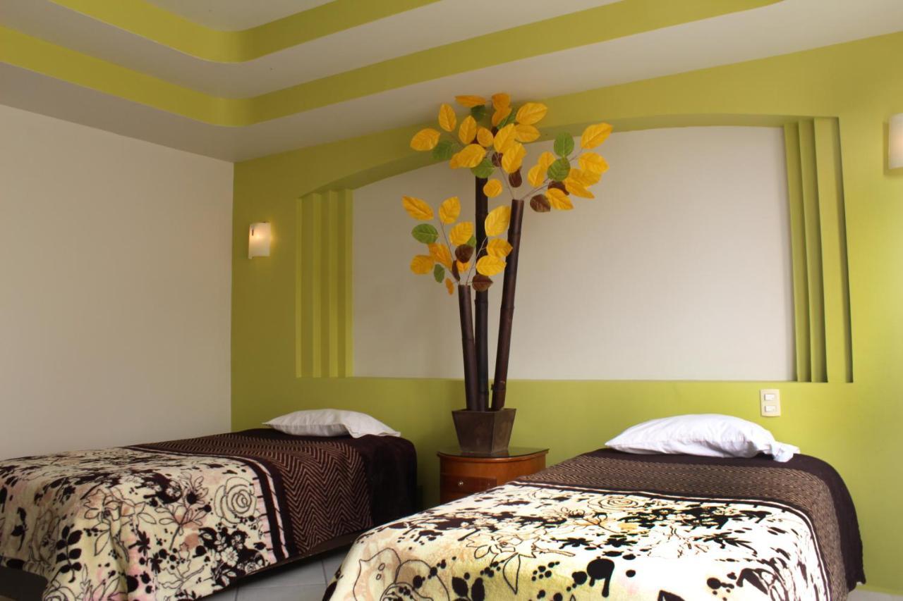 Hotel Real De Cortes Los Reyes  Екстер'єр фото